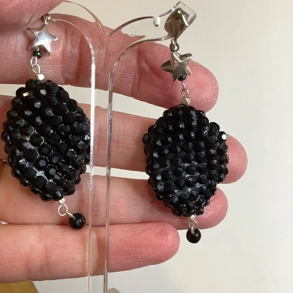 KVITKA CREATIONS Starry Night Black Beaded Stud Earrings - Picture 3 of 6